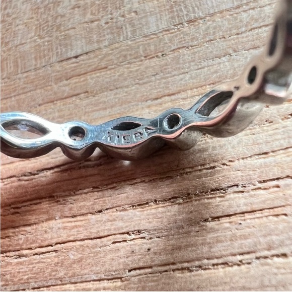 Kiera couture 925 Sterling silver band ring cubic zirconia stackable size 8 - Picture 4 of 7